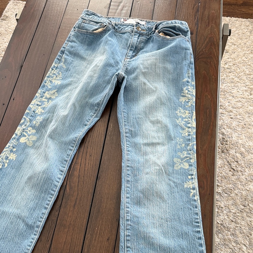 Disney Tinkerbell Distressed Stone Washed Boot Cut Pockets Spandex
Jeans